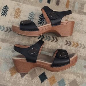 DANSKO faux wood heel black leather sandals 38